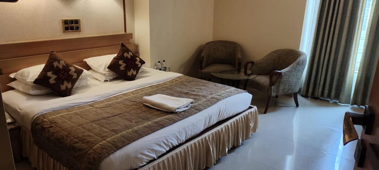 Hotel Deccan Royaale, Shivajinagar Πούνε Εξωτερικό φωτογραφία