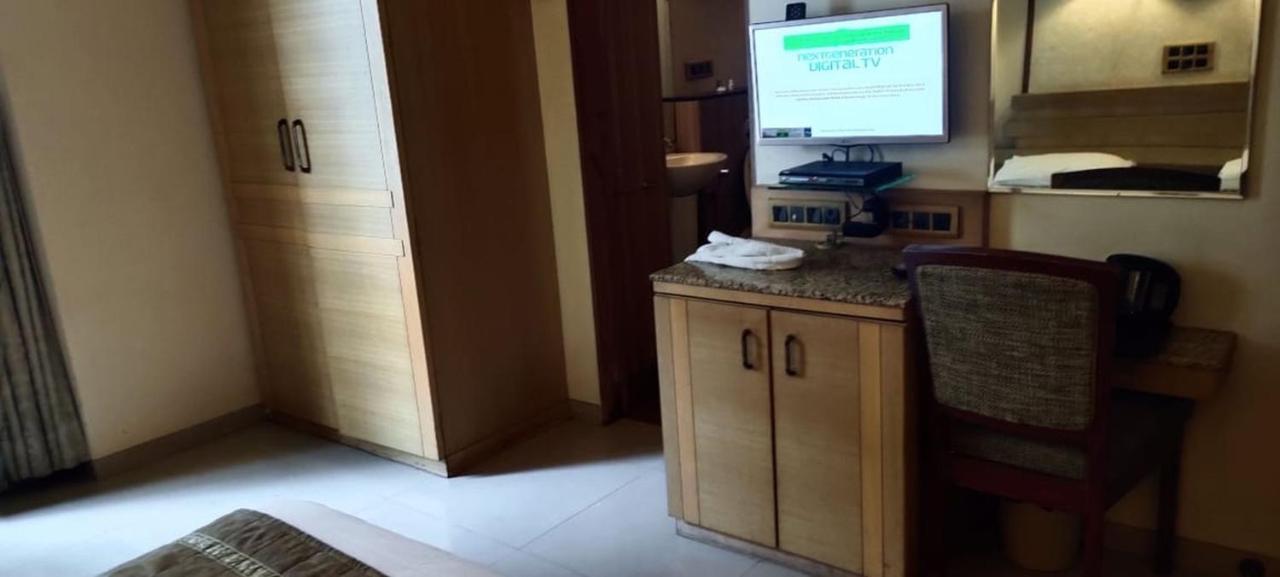 Hotel Deccan Royaale, Shivajinagar Πούνε Εξωτερικό φωτογραφία