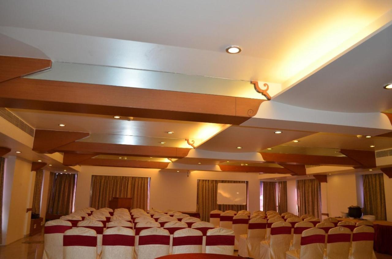Hotel Deccan Royaale, Shivajinagar Πούνε Εξωτερικό φωτογραφία