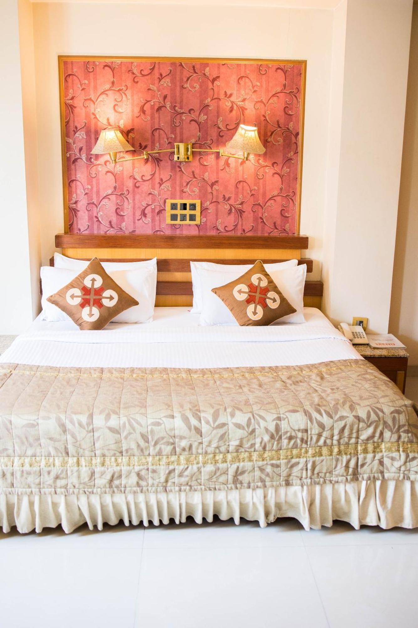 Hotel Deccan Royaale, Shivajinagar Πούνε Εξωτερικό φωτογραφία