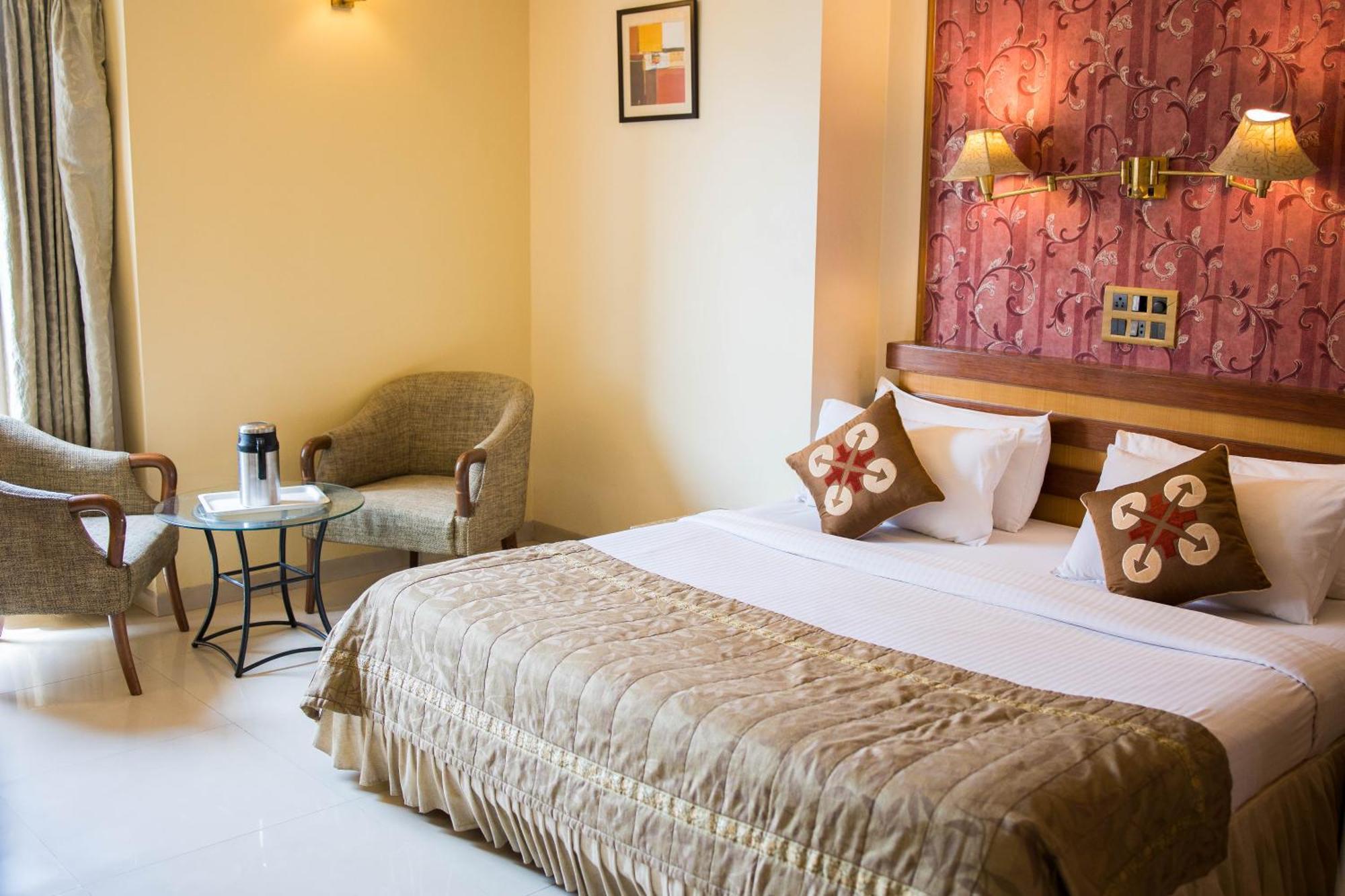 Hotel Deccan Royaale, Shivajinagar Πούνε Εξωτερικό φωτογραφία