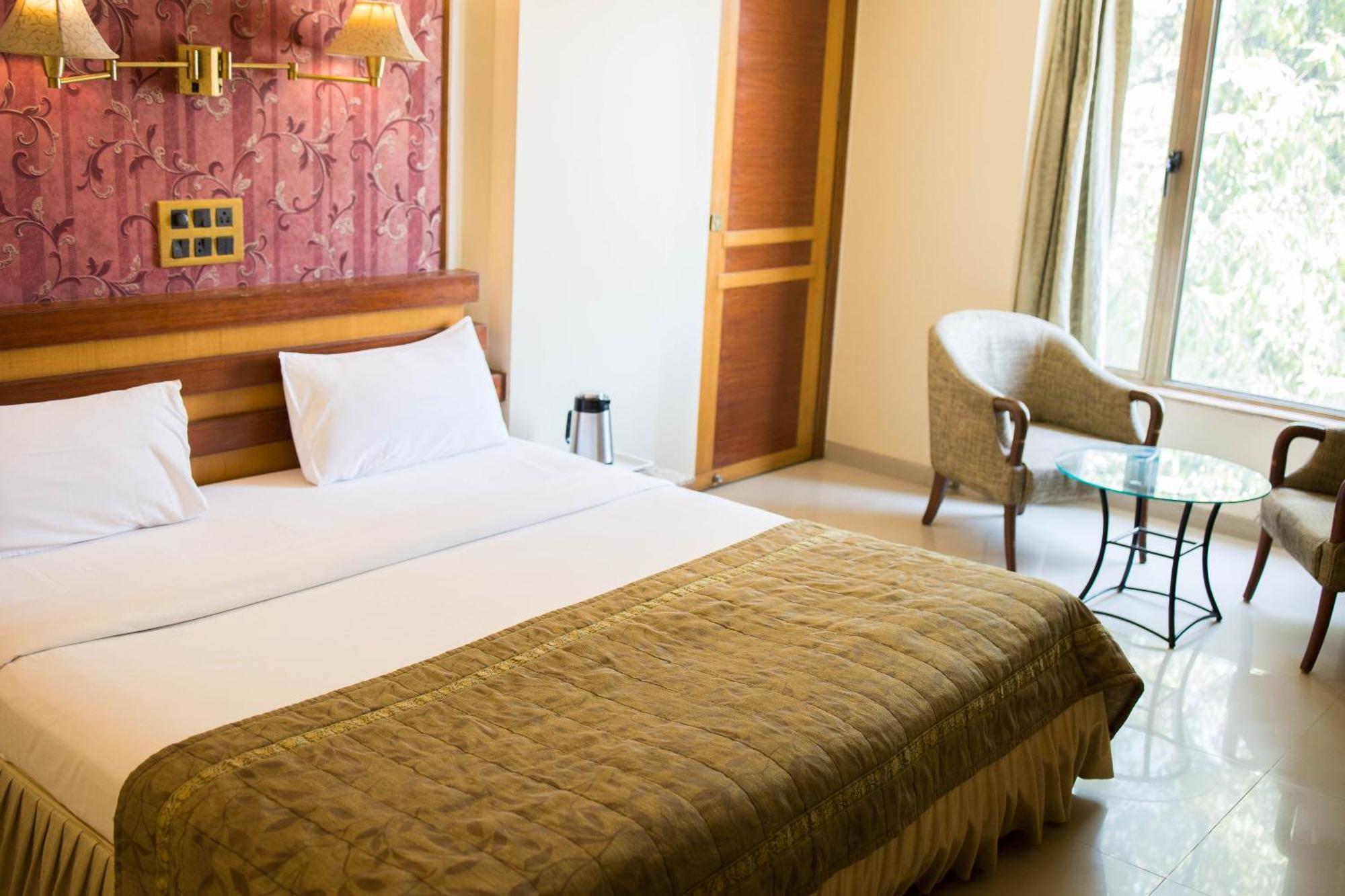 Hotel Deccan Royaale, Shivajinagar Πούνε Εξωτερικό φωτογραφία
