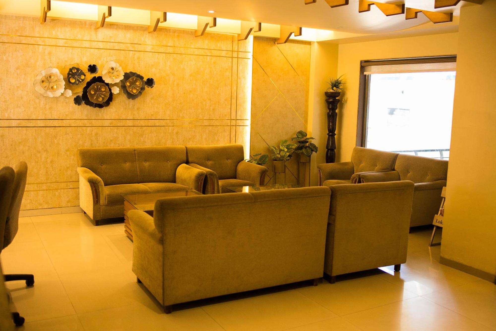 Hotel Deccan Royaale, Shivajinagar Πούνε Εξωτερικό φωτογραφία