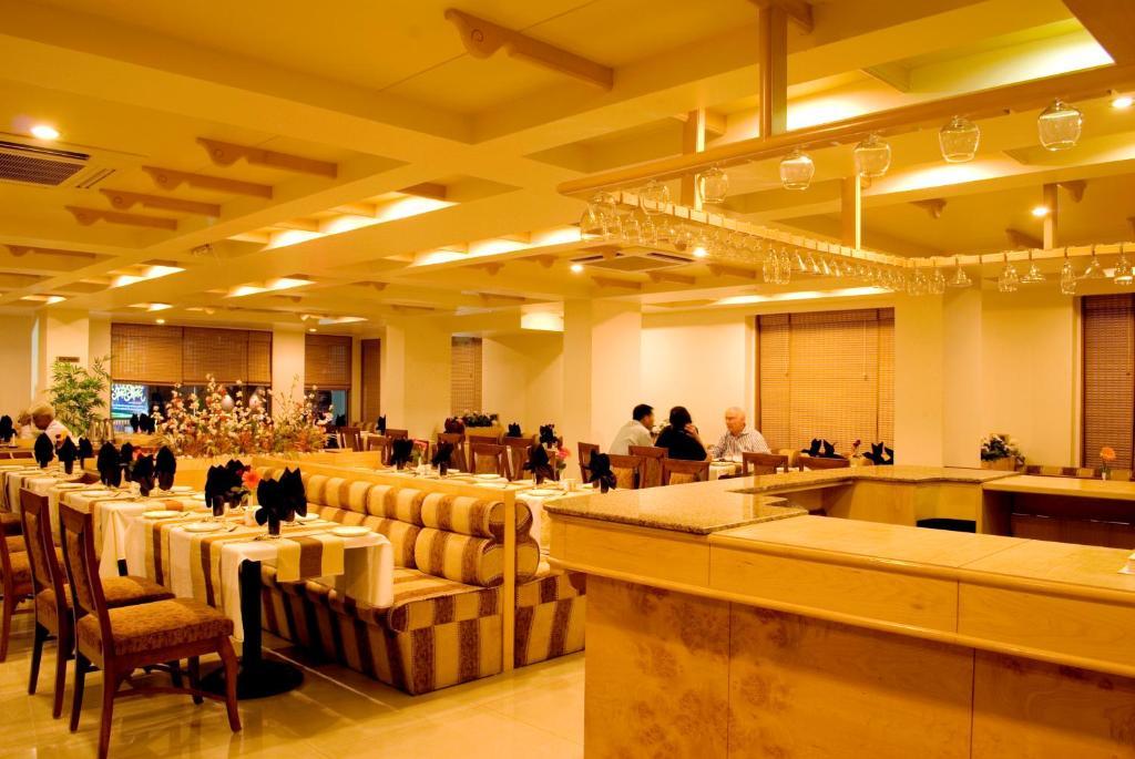 Hotel Deccan Royaale, Shivajinagar Πούνε Εξωτερικό φωτογραφία